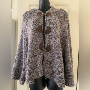 BCBGMAXAZRIA Capelet Hooded Poncho Sz Large